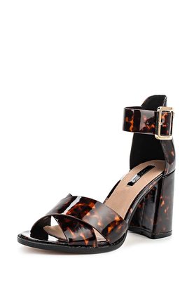 LOST INK  MOLLIE FLARED HEELED SANDAL